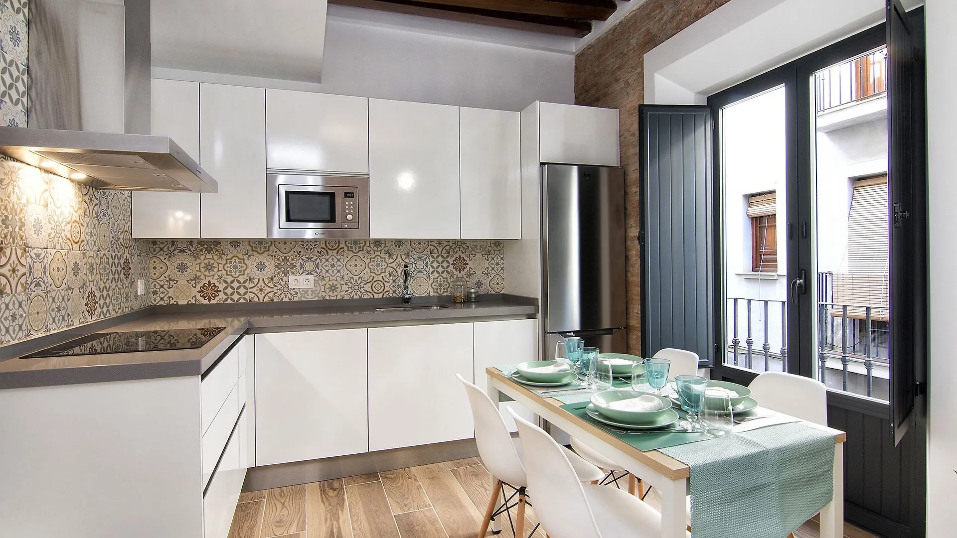Chezmoihomes Central Ethnic Style Apartment Granada 0*,