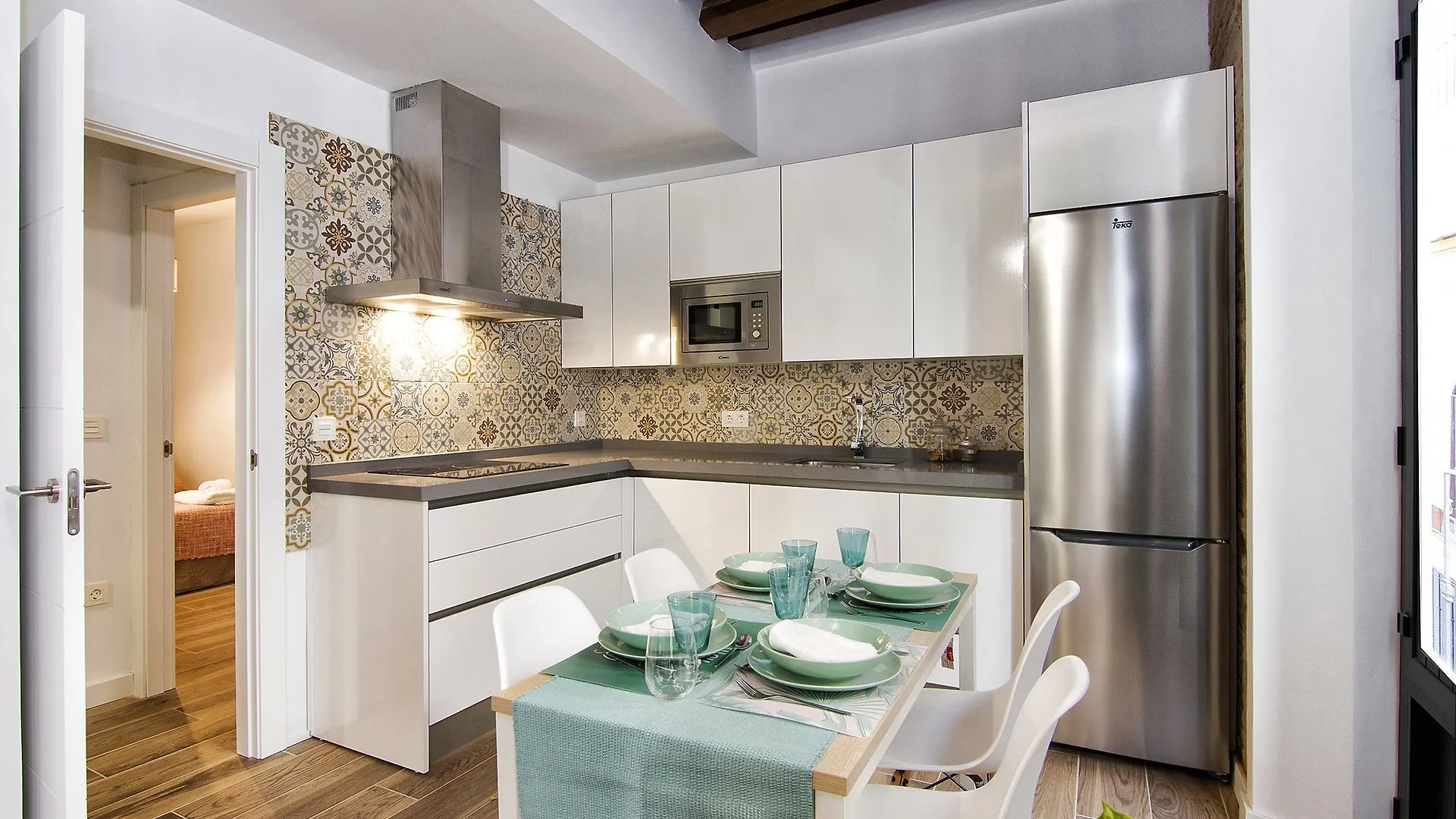Chezmoihomes Central Ethnic Style Apartment Granada