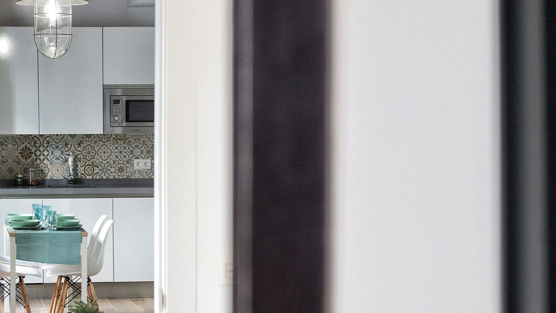Chezmoihomes Central Ethnic Style Apartment Granada