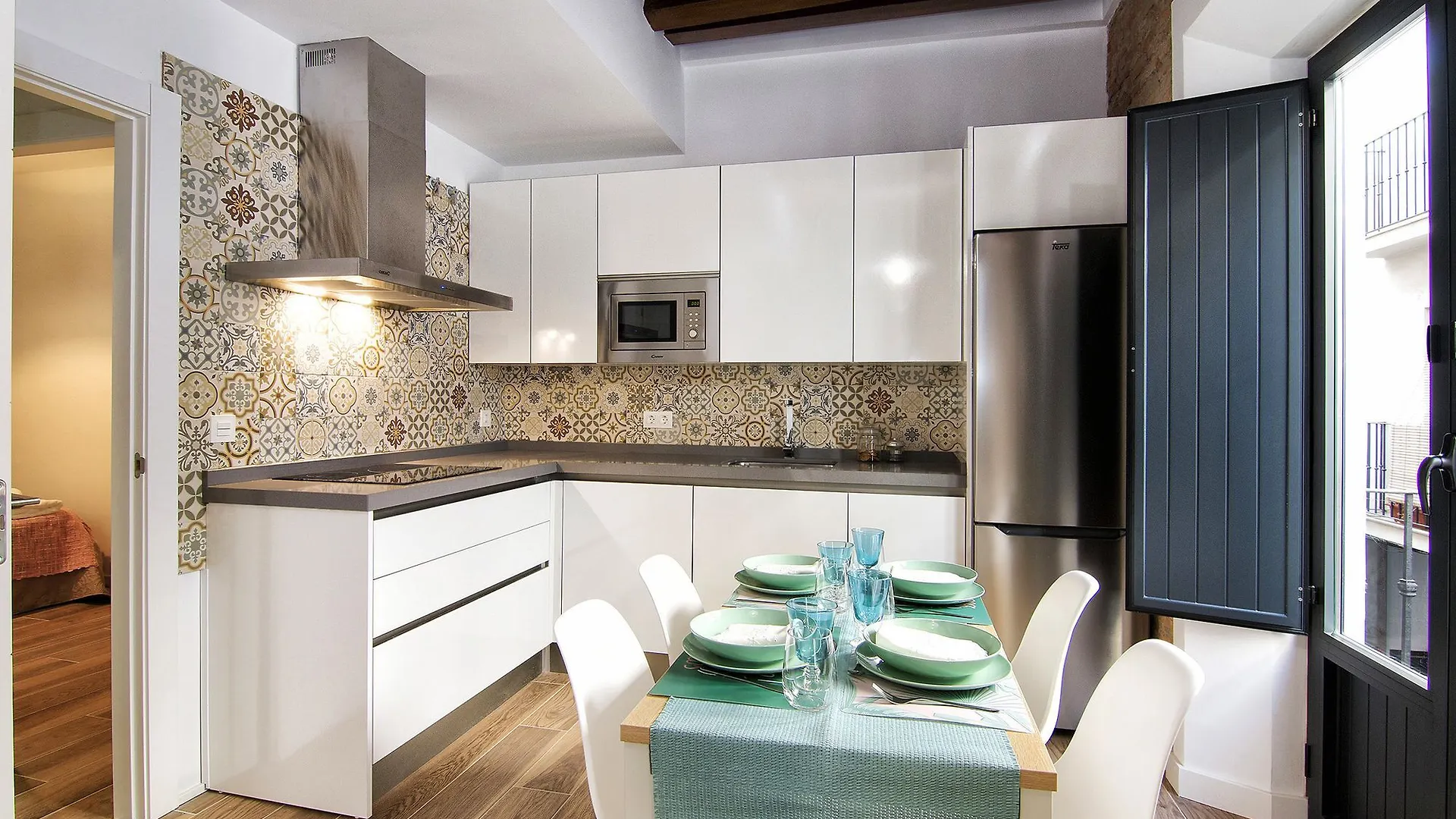 Chezmoihomes Central Ethnic Style Apartment Granada